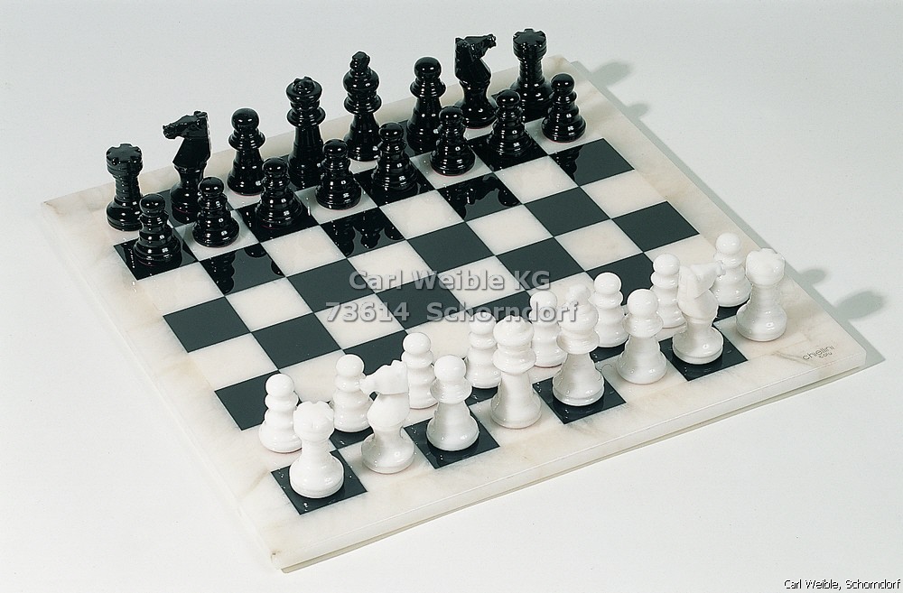 Alabast Chess set / Black White